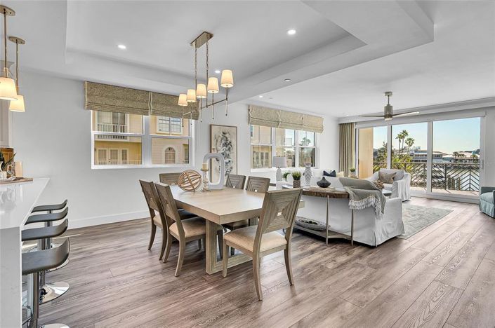 Image No.15-4 Bed Property for sale