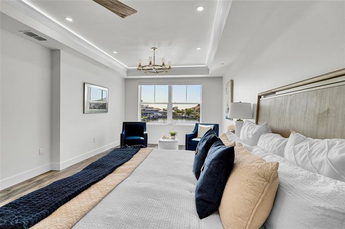 Image No.19-4 Bed Property for sale