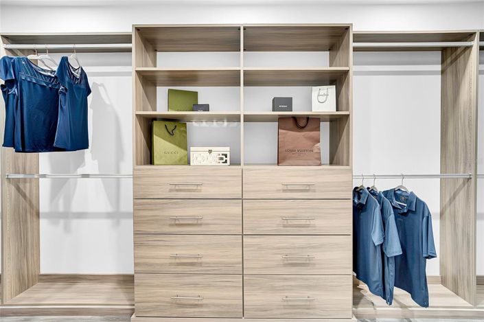 Image No.25-4 Bed Property for sale