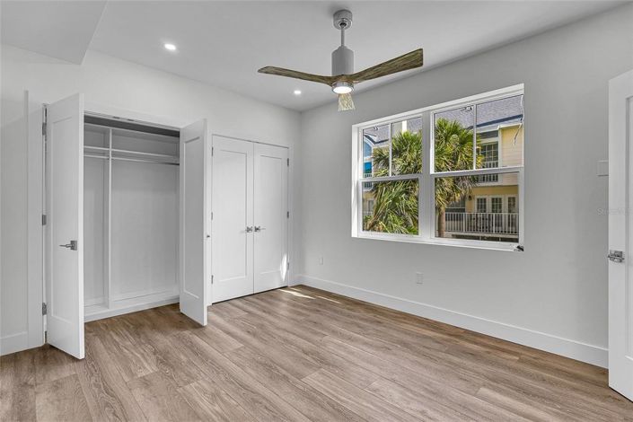 Image No.30-4 Bed Property for sale