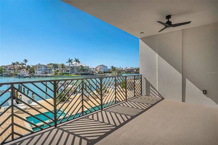 Image No.37-4 Bed Property for sale