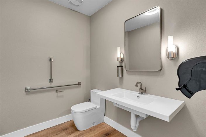 Image No.47-4 Bed Property for sale