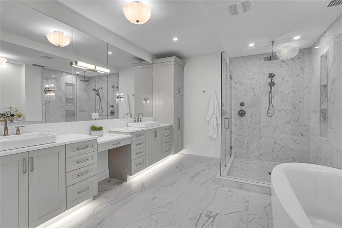 Image No.5-4 Bed Property for sale