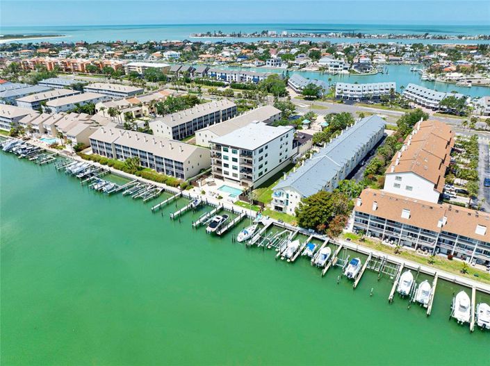 Image No.62-4 Bed Property for sale