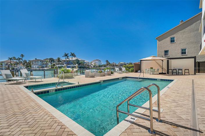 Image No.9-4 Bed Property for sale