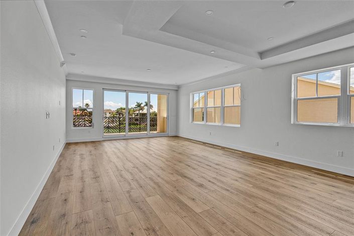 Image No.13-4 Bed Property for sale