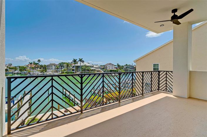 Image No.15-4 Bed Property for sale