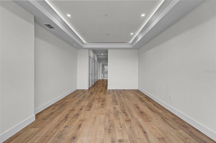 Image No.19-4 Bed Property for sale