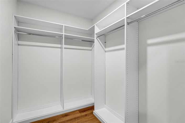 Image No.28-4 Bed Property for sale