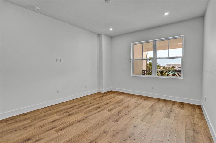 Image No.31-4 Bed Property for sale