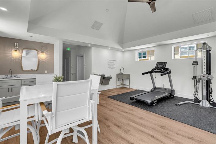 Image No.43-4 Bed Property for sale