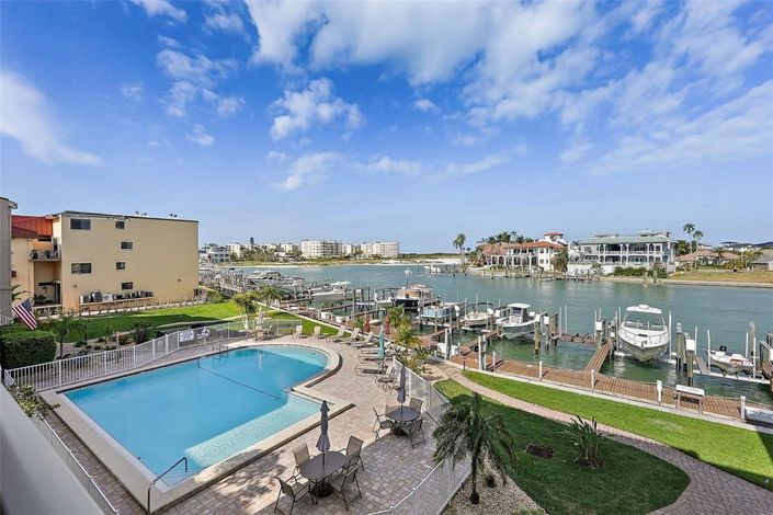 Image No.25-2 Bed Property for sale