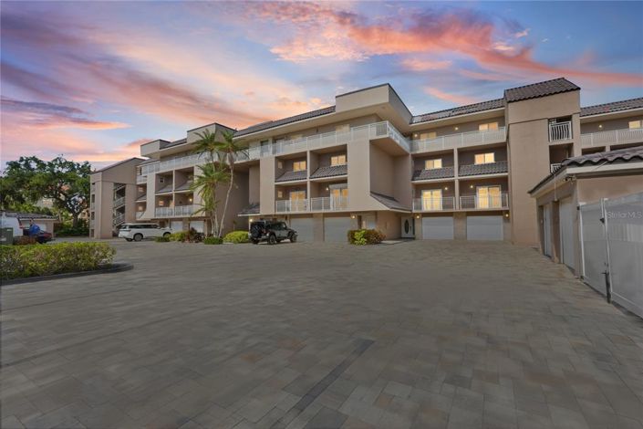 Image No.38-2 Bed Property for sale