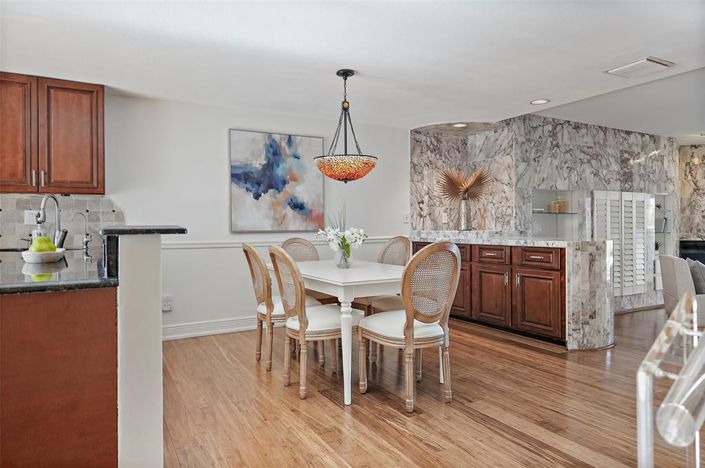 Image No.9-2 Bed Property for sale