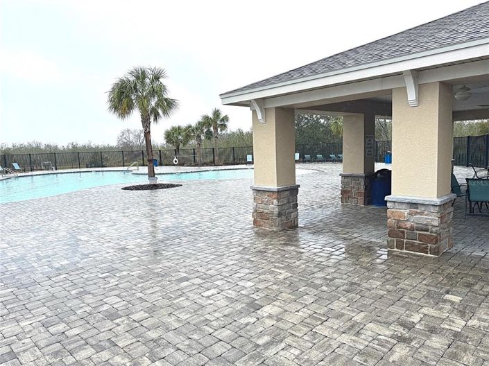 Image No.22-4 Bed Property for sale