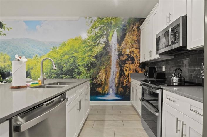 Image No.8-4 Bed Townhouse for sale