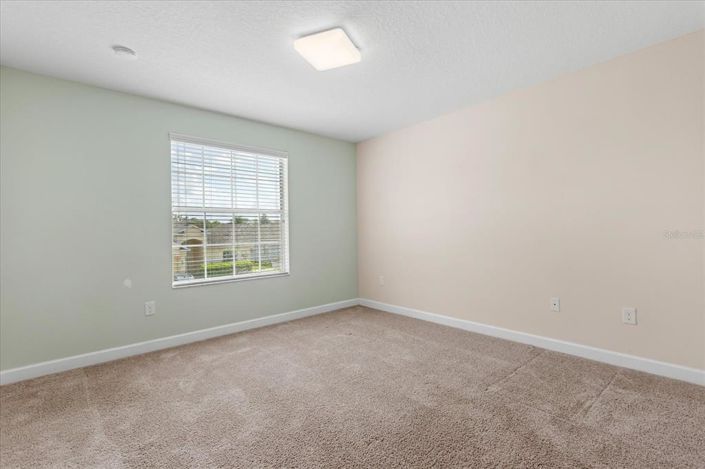 Image No.27-5 Bed Property for sale