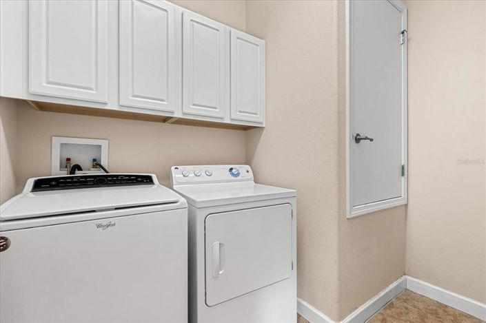 Image No.33-5 Bed Property for sale