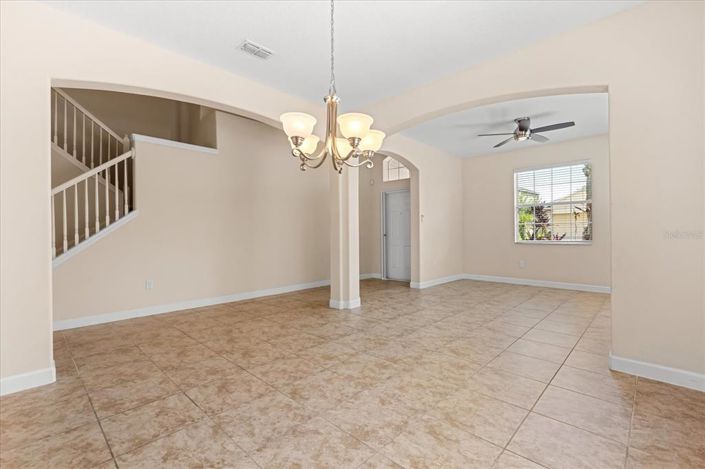 Image No.5-5 Bed Property for sale