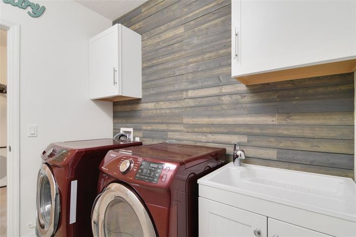 Image No.13-3 Bed Property for sale