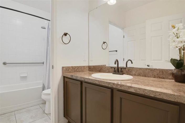 Image No.8-3 Bed Property for sale