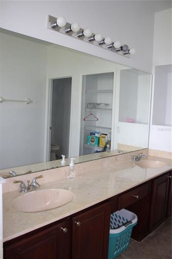 Image No.22-Propriété de 5 chambres à vendre à Kissimmee