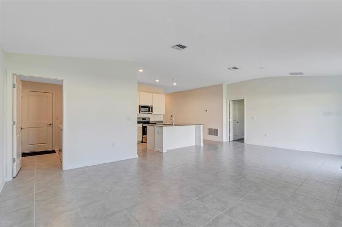 Image No.9-3 Bed Property for sale