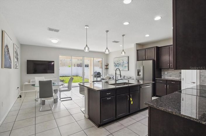 Image No.13-3 Bed Property for sale