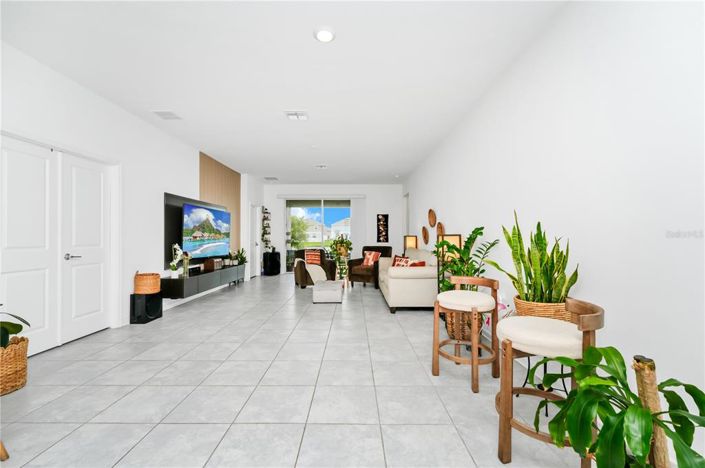 Image No.12-4 Bed Property for sale