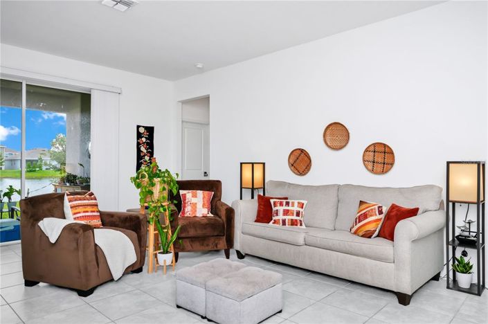 Image No.15-4 Bed Property for sale