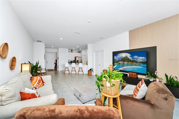 Image No.17-4 Bed Property for sale