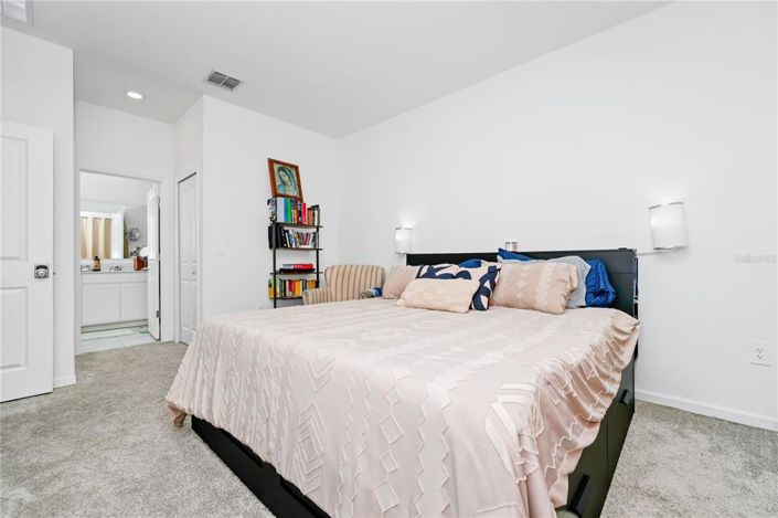 Image No.27-4 Bed Property for sale