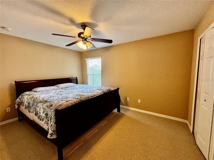 Image No.12-5 Bed Property for sale