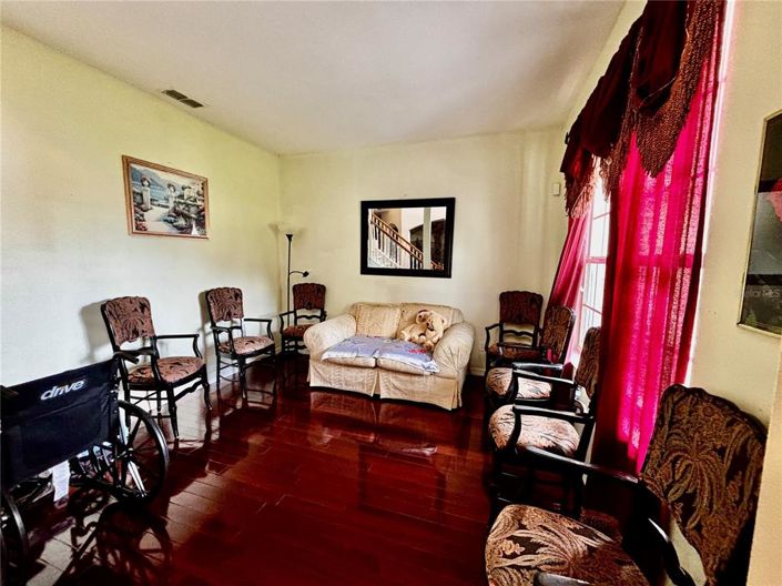 Image No.17-5 Bed Property for sale