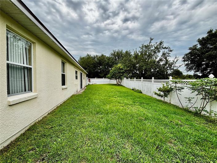 Image No.32-5 Bed Property for sale