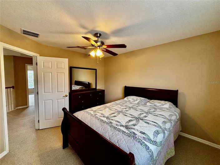 Image No.9-5 Bed Property for sale