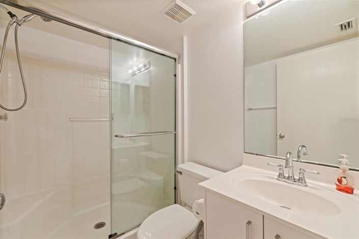 Image No.24-2 Bed Property for sale