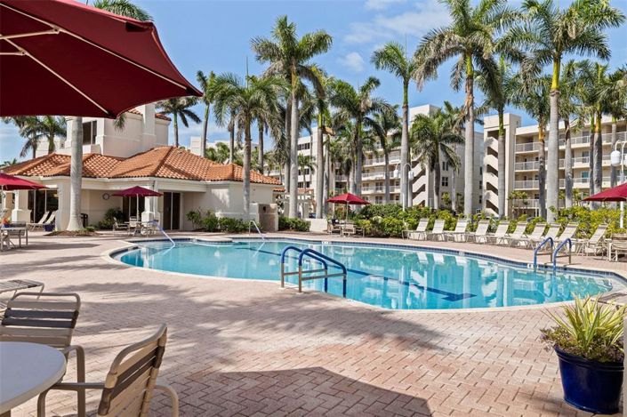 Image No.33-2 Bed Property for sale