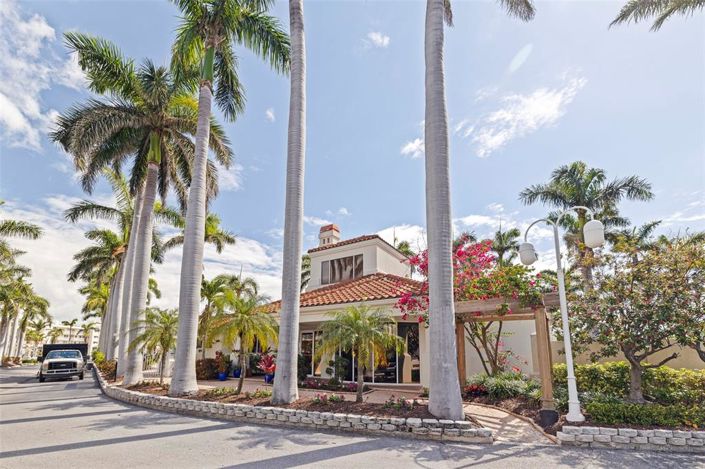 Image No.35-2 Bed Property for sale