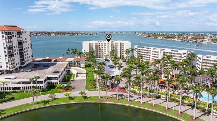 Image No.36-2 Bed Property for sale