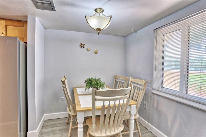 Image No.4-2 Bed Property for sale