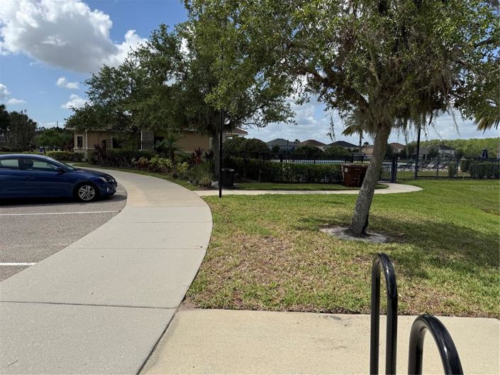 Image No.12-4 Bed Property for sale