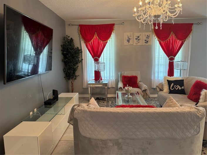 Image No.61-4 Bed Property for sale