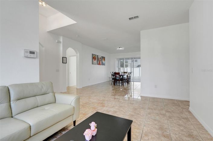 Image No.10-Propriété de 5 chambres à vendre à Kissimmee