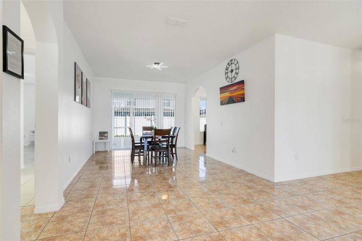 Image No.13-Propriété de 5 chambres à vendre à Kissimmee