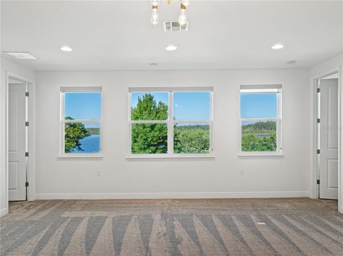 Image No.34-6 Bed Property for sale