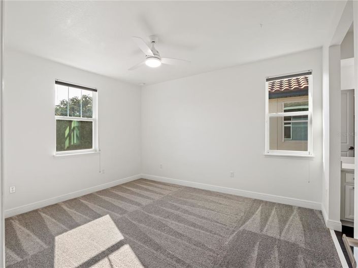 Image No.36-6 Bed Property for sale