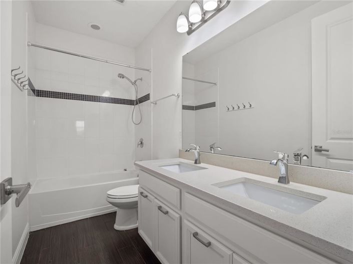 Image No.43-6 Bed Property for sale