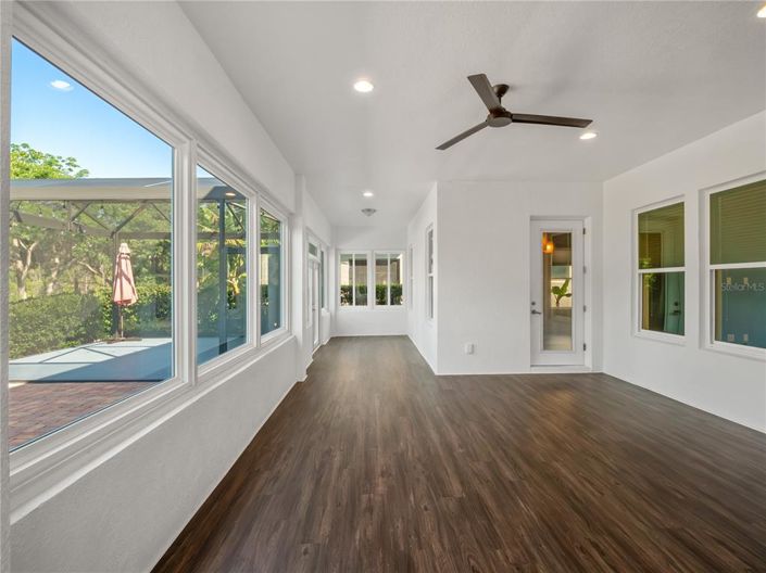 Image No.47-6 Bed Property for sale