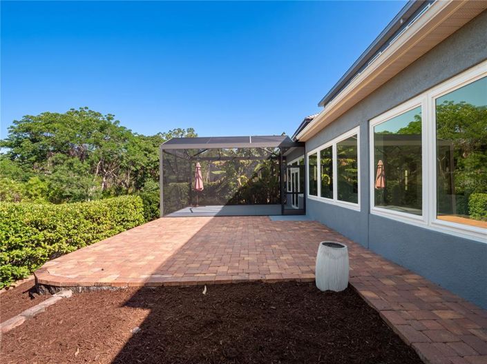 Image No.51-6 Bed Property for sale